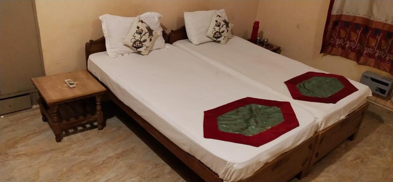 Cozy Inn Varanasi Ngoại thất bức ảnh